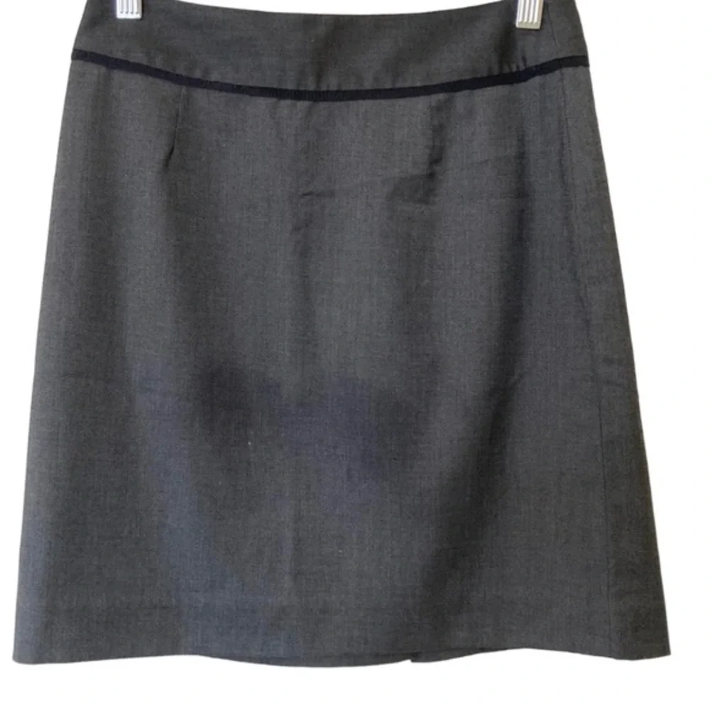 Banana‎ Republic Skirt Dark Gray size 8P Zipper& Clasp EUC